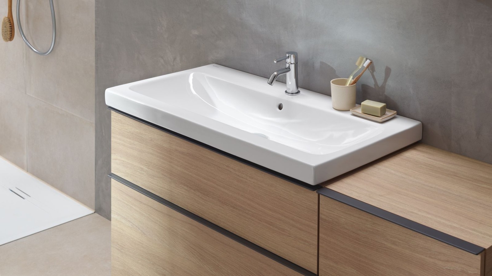 Zona de lavabo de la serie de baño Geberit iCon (© Geberit) Zona de lavabo de la serie de baño Geberit iCon (© Geberit)