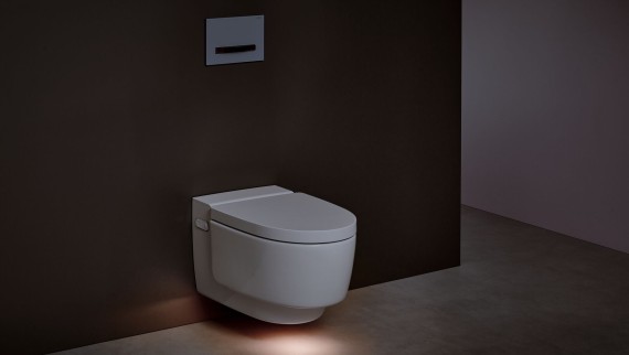 Geberit AquaClean Mera con luz de orientación