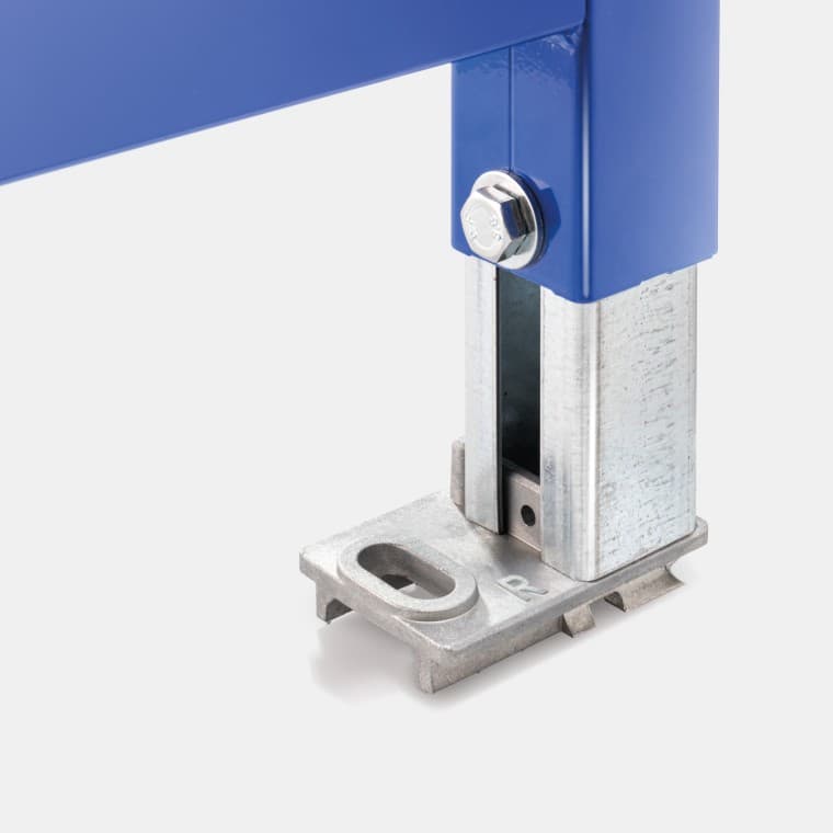 Nuevo diseño de la pata que facilita la fijación al suelo Nuevo diseño de la pata que facilita la fijación al suelo